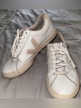 Veja White and Beige Low-Top Sneakers